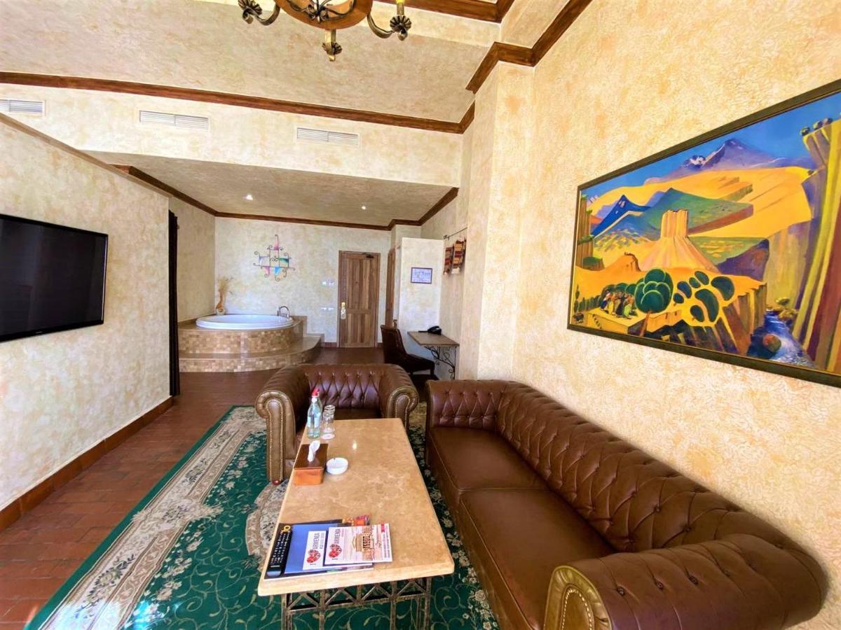 Caucasus Hotel Kasagh エクステリア 写真