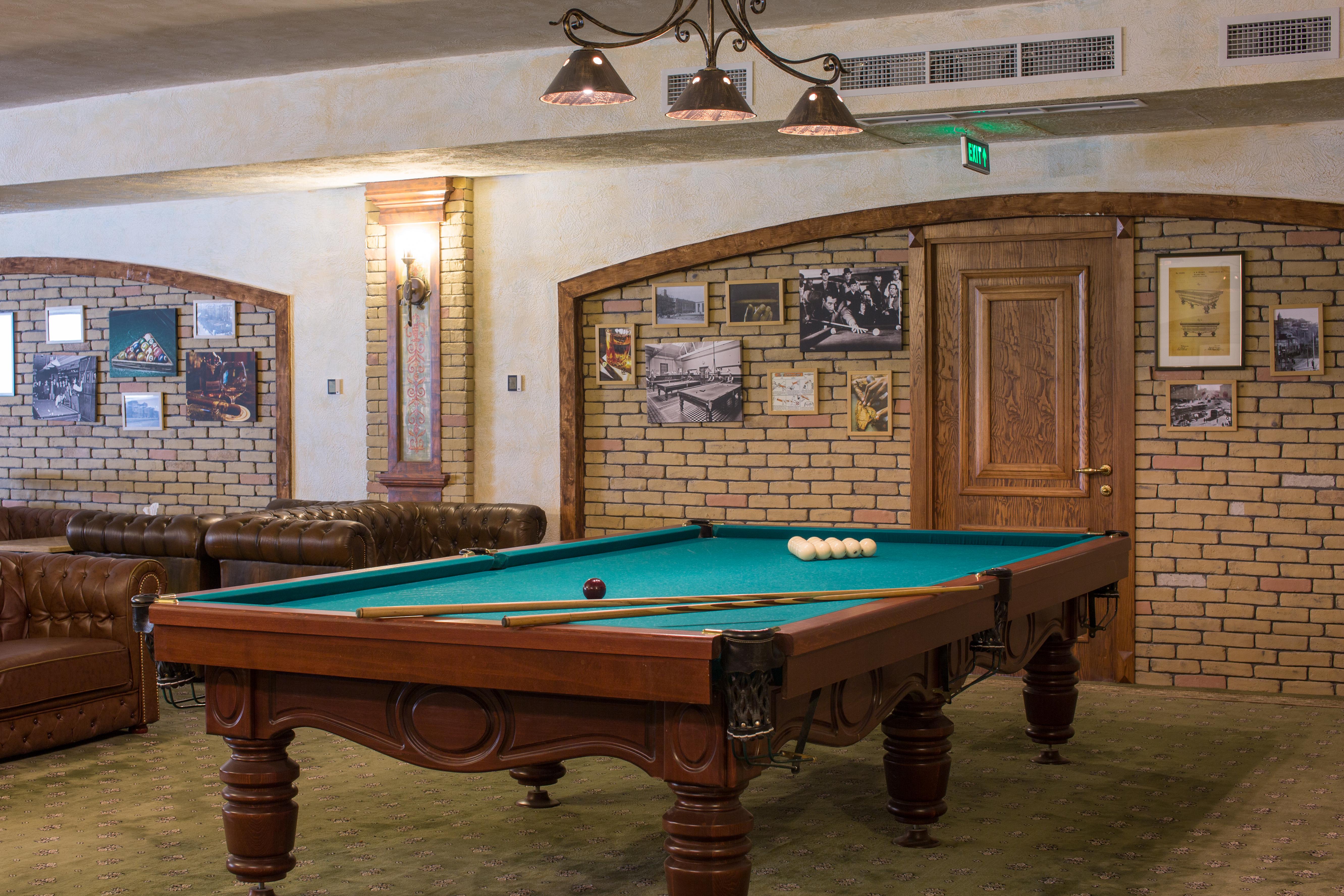 Caucasus Hotel Kasagh エクステリア 写真 A pool table